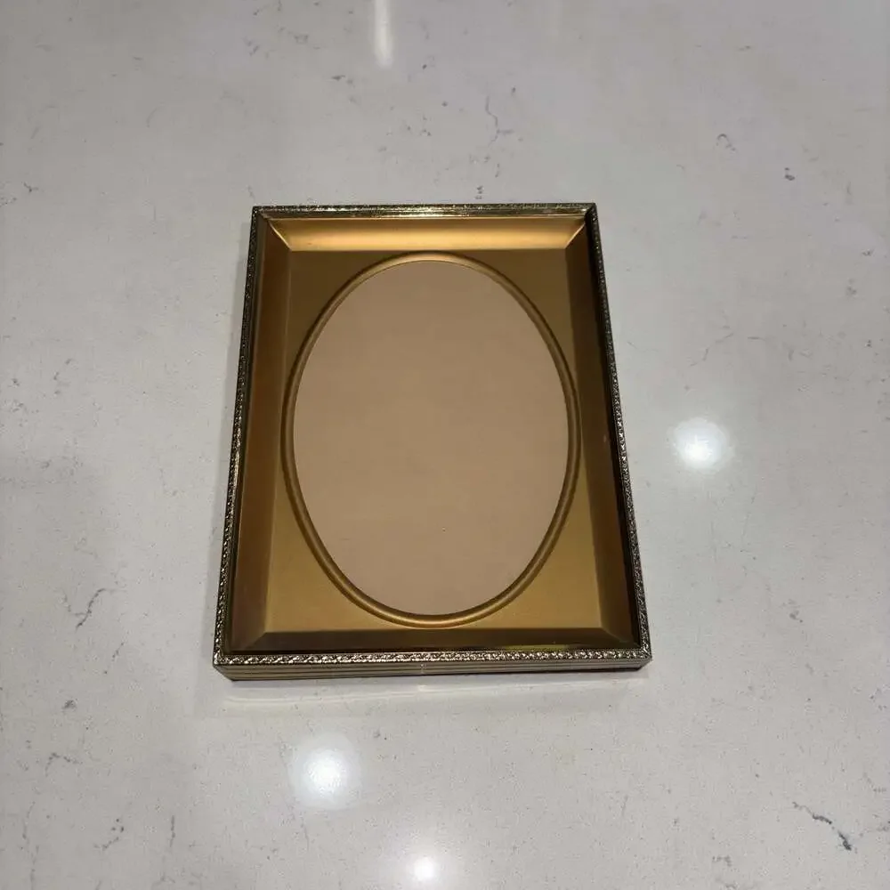 Vintage Intercraft Gold-Tone Metal Picture Frame with Oval Inset
